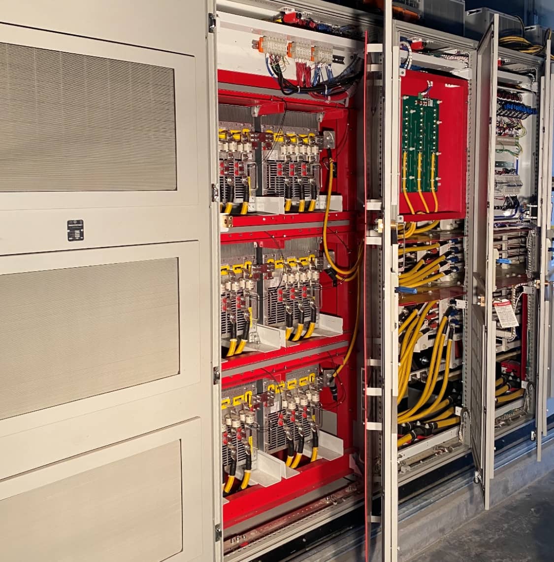 Medium voltage drive